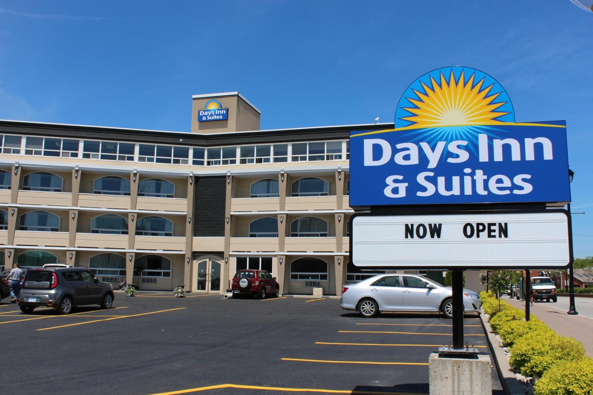 Days Inn & Suites By Wyndham North Bay Downtown Exteriör bild