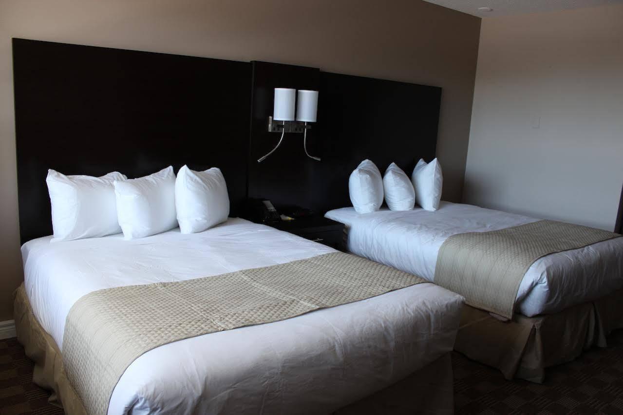 Days Inn & Suites By Wyndham North Bay Downtown Exteriör bild